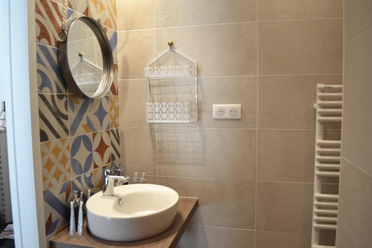 La Romagnolette Bed & Breakfast Saint-Restitut Luaran gambar
